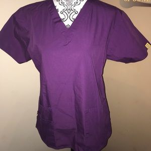 Wonder wink Scrub set